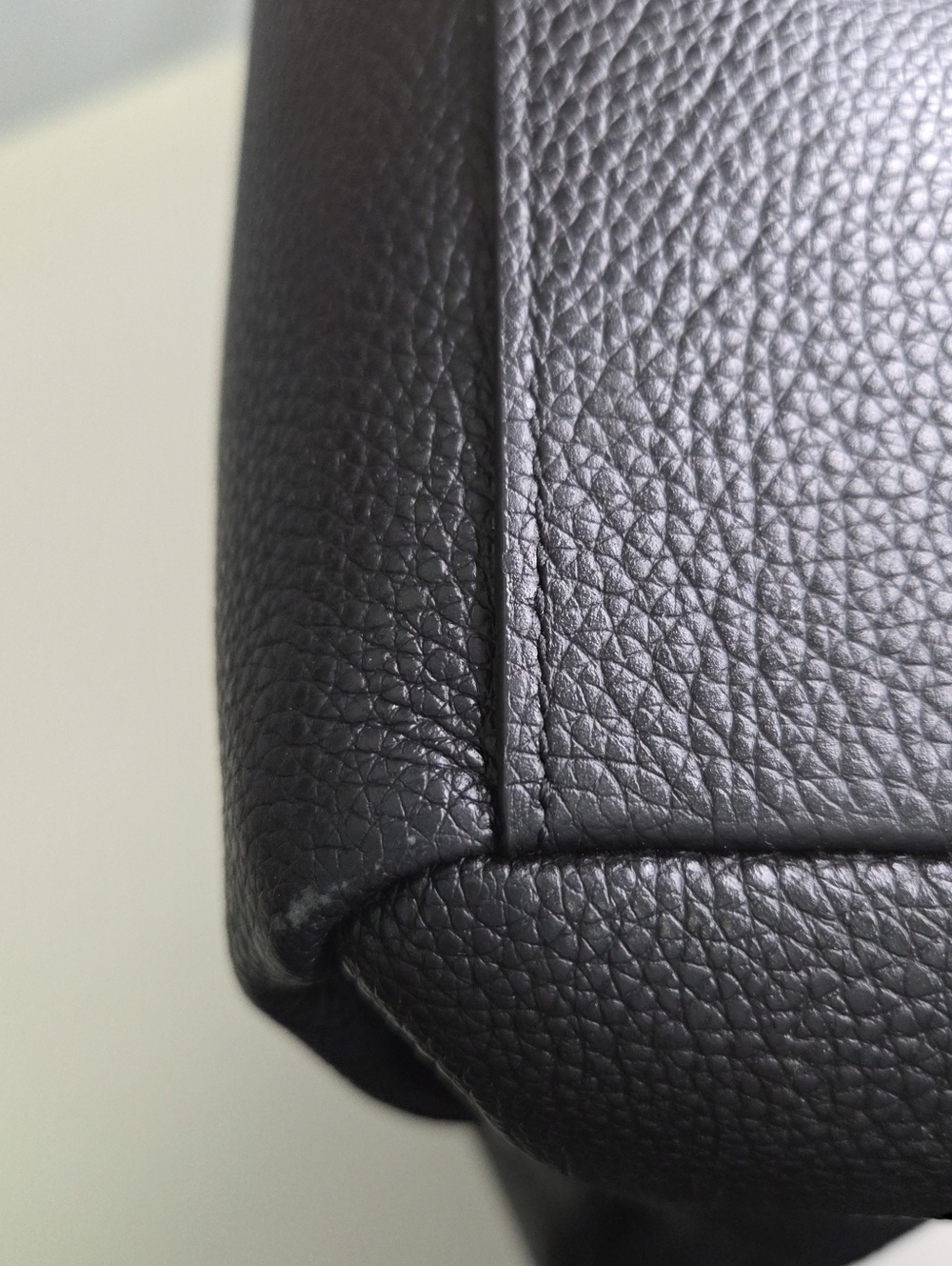 Coach Dufflette Black Pebbled Leather Shoulder Bag - Picture 6 of 16